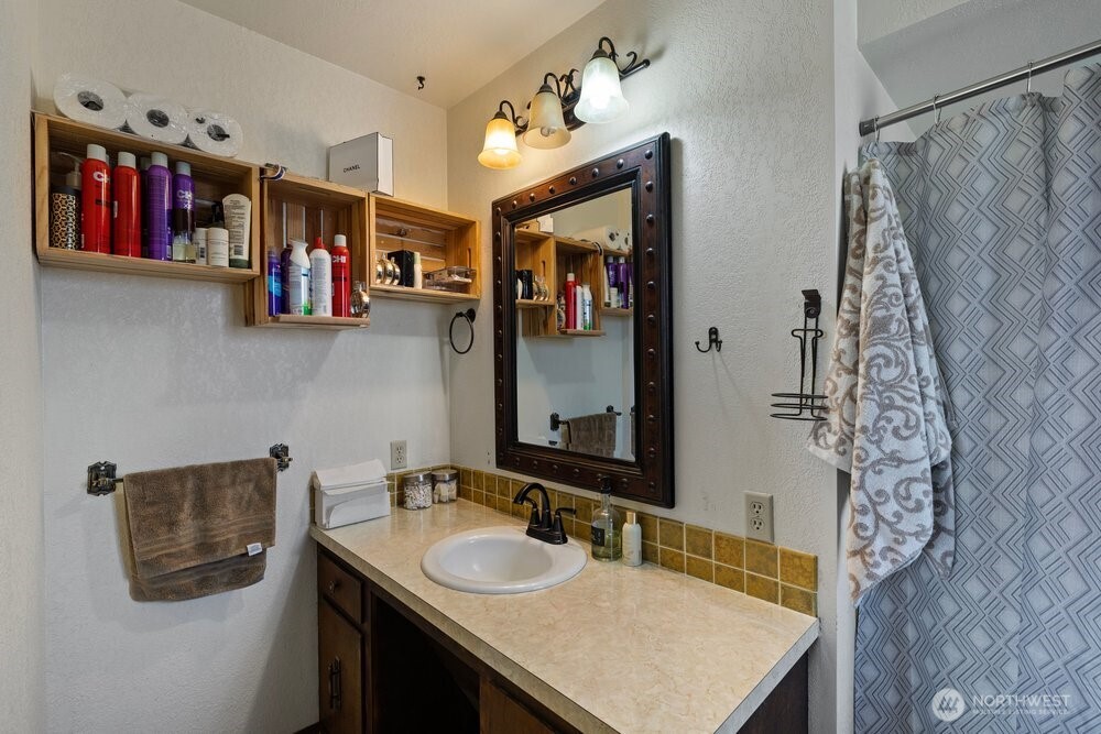 7802 Hicks Road Grandview, WA 98930 - Photo 17 of 31