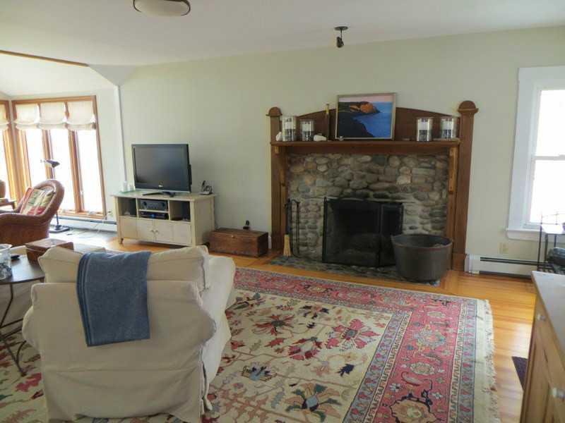 242 Sebasco Road Phippsburg, ME 04562 - Photo 15 of 35 Living Room.