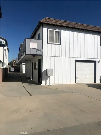 $2,300 | 7871 Holt Drive, Unit 7, Huntington Beach, CA 92647