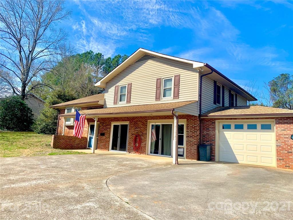 320 Golf Course Road Morganton, NC 28655 - Photo 1 of 21 Gallery Image 1