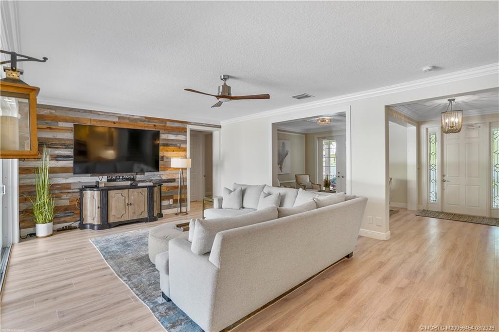 1421 Windley Key Way Jupiter, FL 33458 - Photo 14 of 82 Gallery Image 14