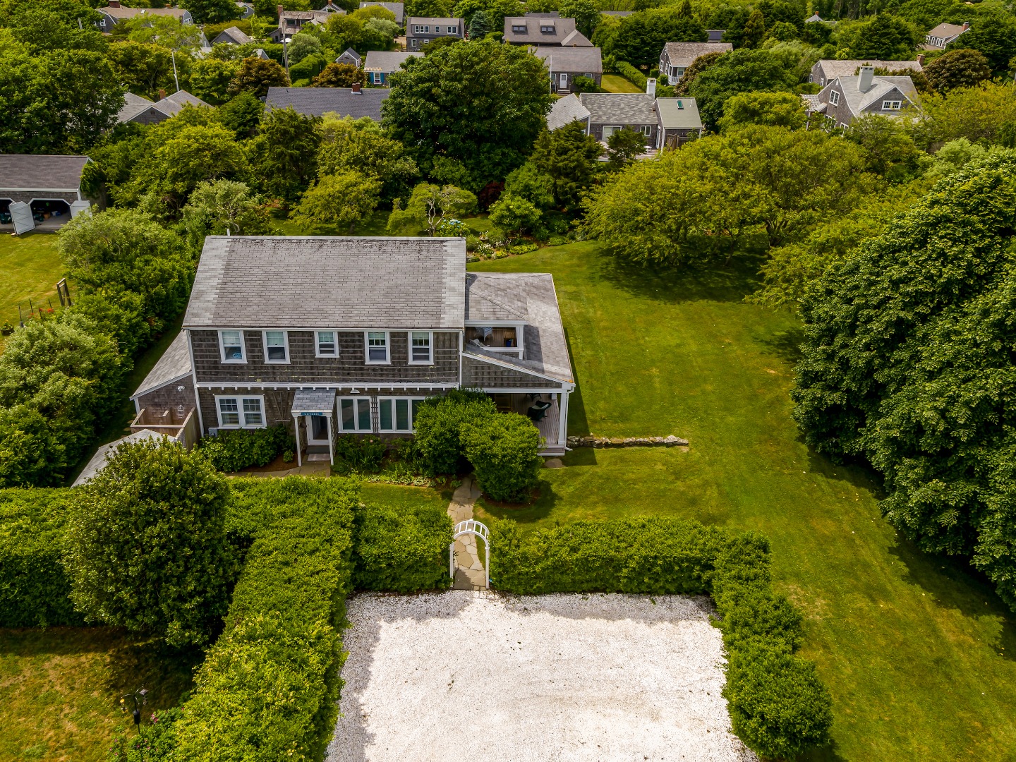 24 Sankaty Road Nantucket, MA 02554 - Photo 7 of 43 Gallery Image 7