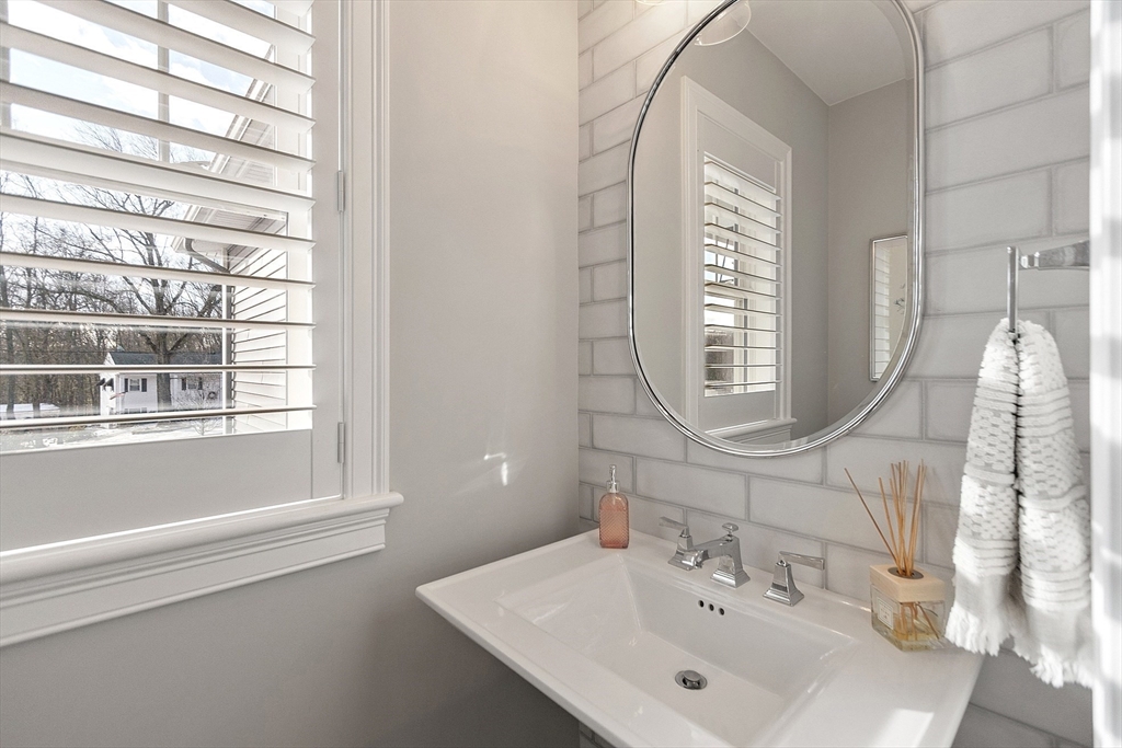 57 Old Brook Road Shrewsbury, MA 01545 - Photo 27 of 38