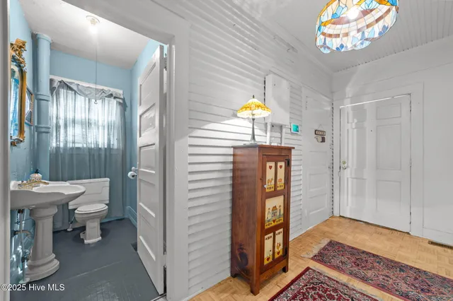 $210,000 | 510 West Washington Avenue, Kinston, NC 28501