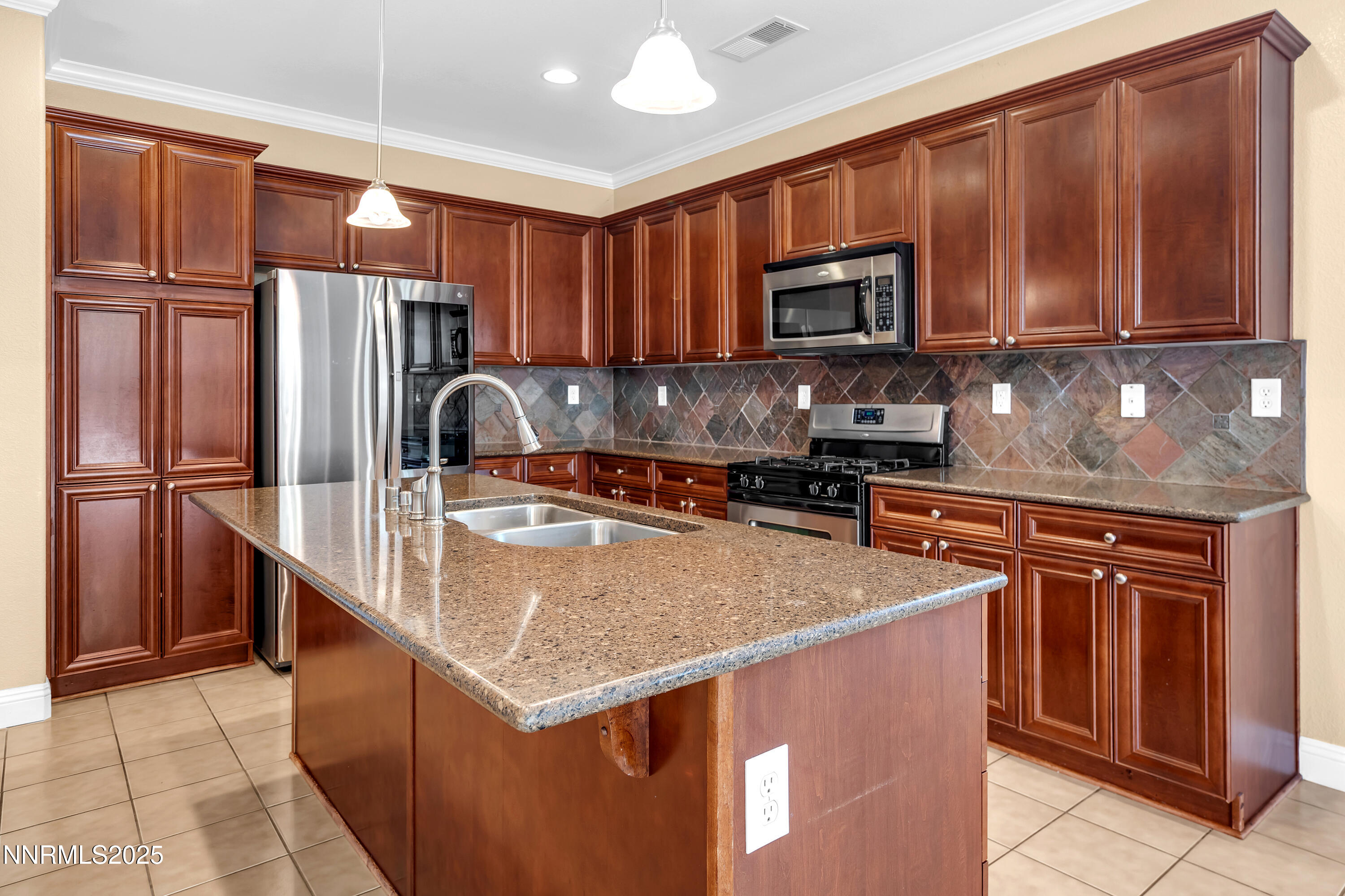 2190 Peaceful Valley Drive Reno, NV 89521 - Photo 24 of 57 PeacefullValley2190-018