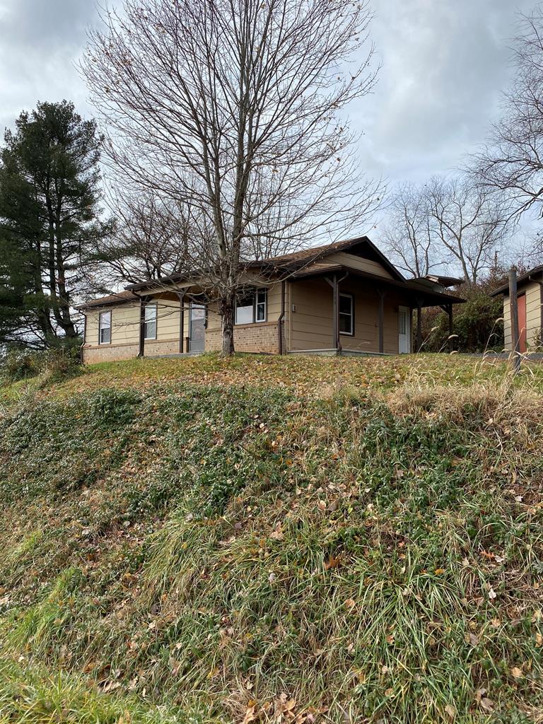 155 Sheep Grove Road Fries, VA 24330 - Photo 1 of 13 Gallery Image 1