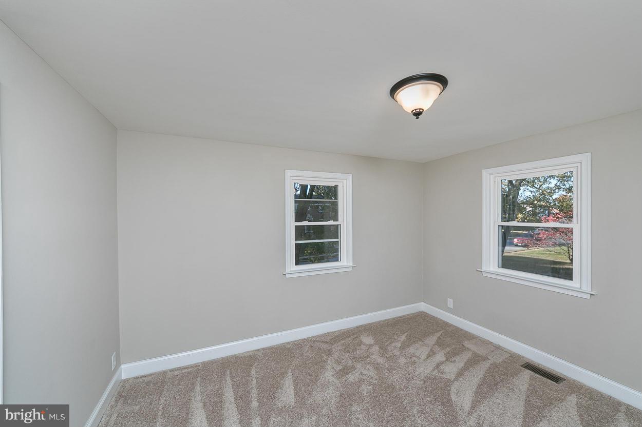 7013 Deerfield Road Baltimore, MD 21208 - Photo 20 of 30 Bedroom