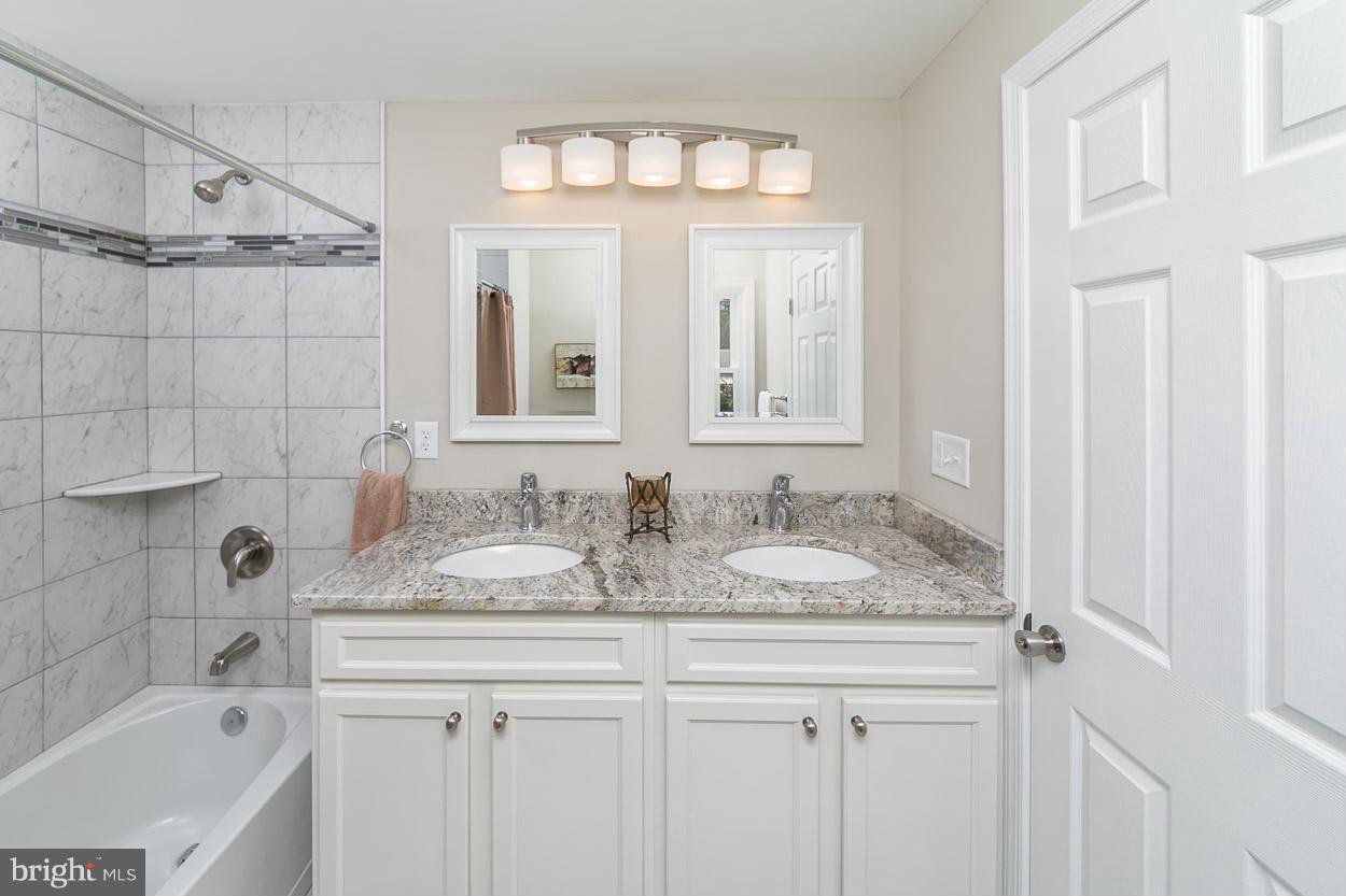 7013 Deerfield Road Baltimore, MD 21208 - Photo 22 of 30 Bath