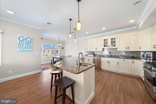 $2,169,000 | 109 West 26th Street, Ship Bottom, NJ 08008