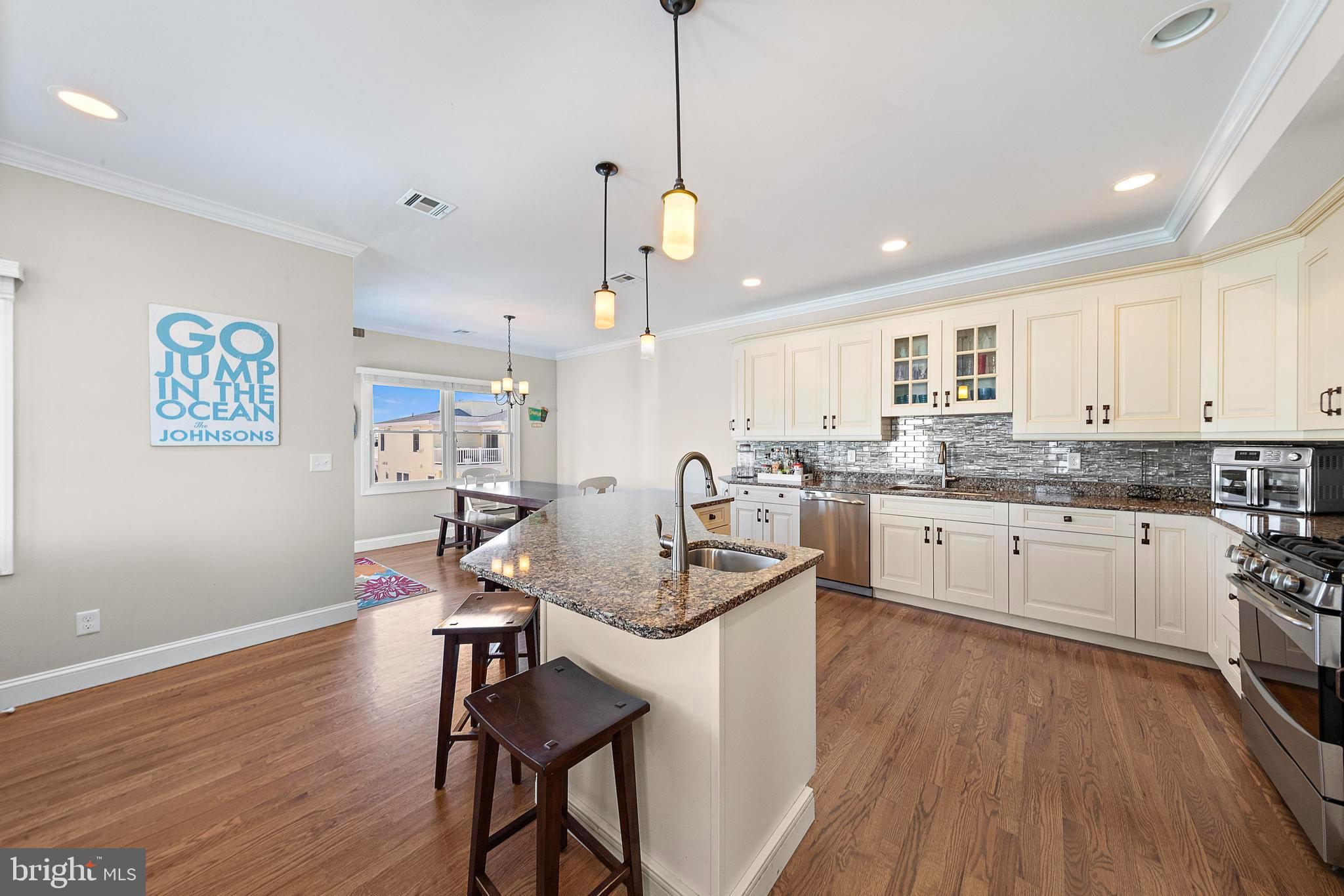 109 West 26th Street Ship Bottom, NJ 08008 - Photo 12 of 80