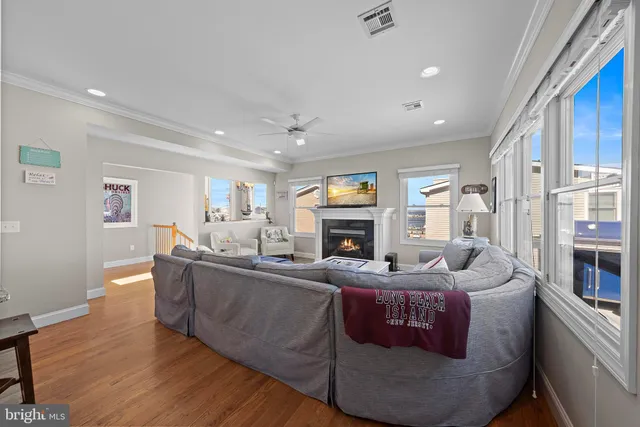 $2,169,000 | 109 West 26th Street, Ship Bottom, NJ 08008