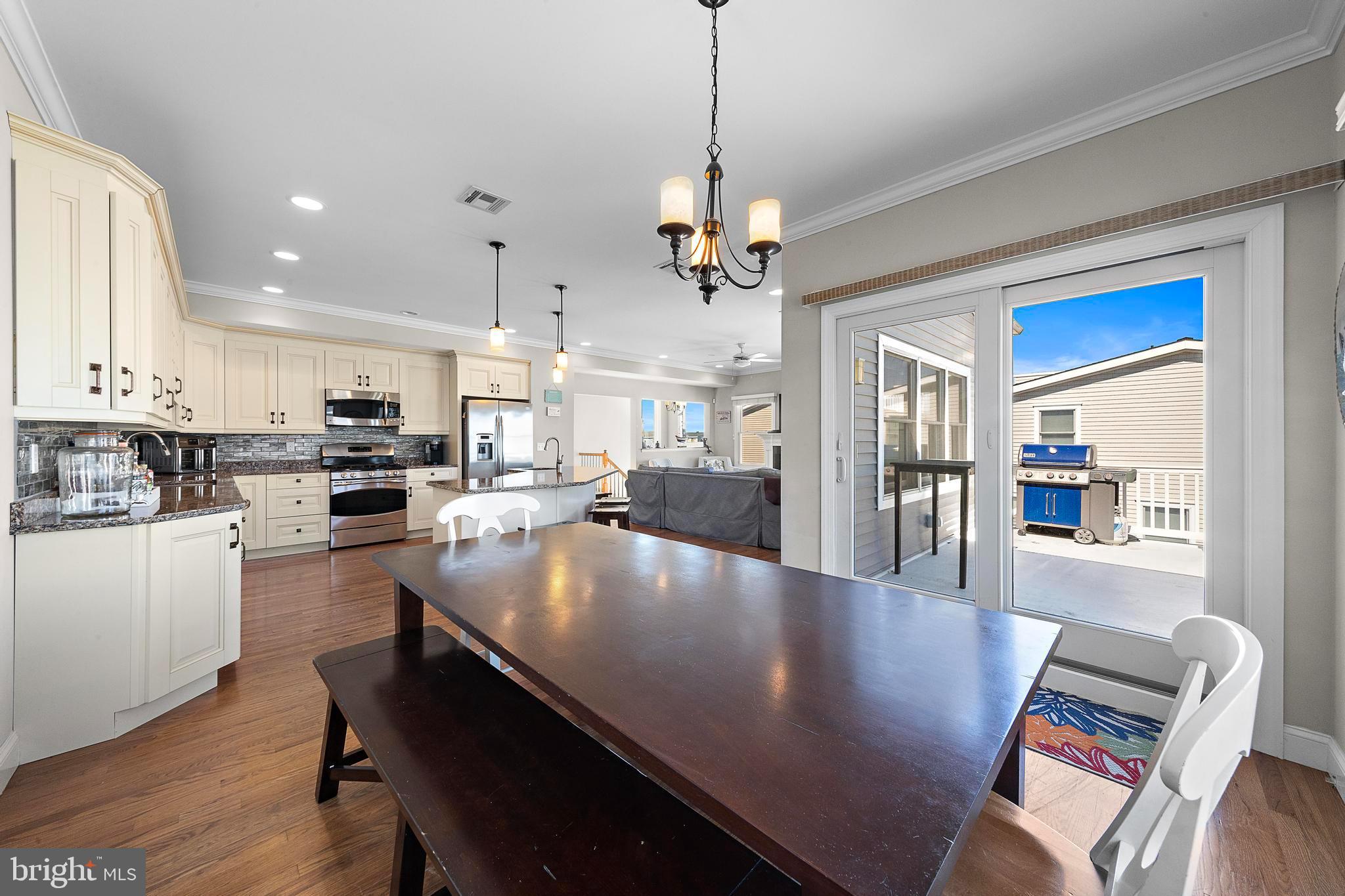 109 West 26th Street Ship Bottom, NJ 08008 - Photo 19 of 80