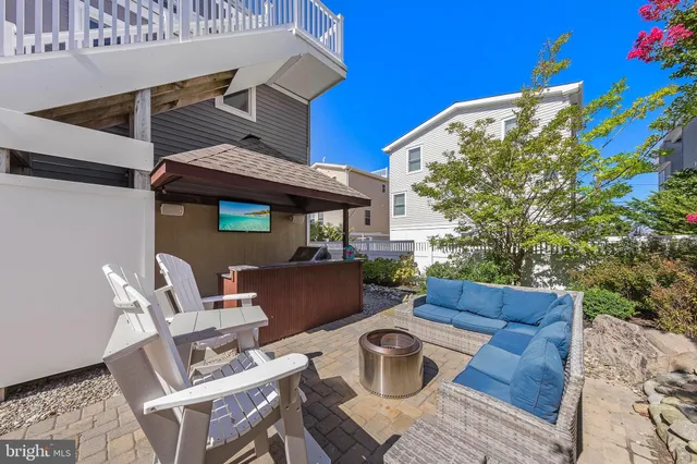 $2,169,000 | 109 West 26th Street, Ship Bottom, NJ 08008