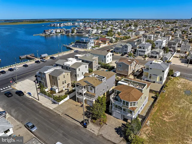 $2,169,000 | 109 West 26th Street, Ship Bottom, NJ 08008