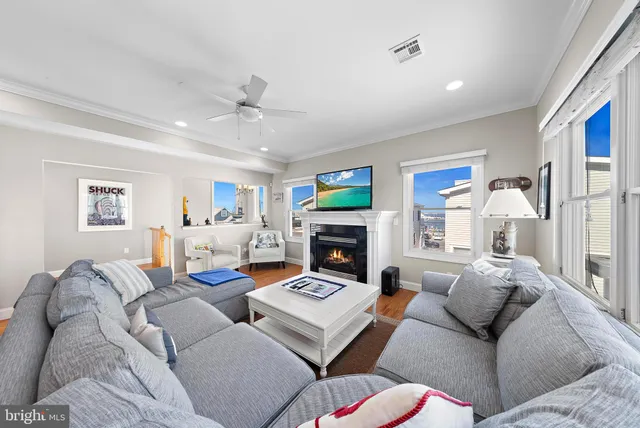 $2,169,000 | 109 West 26th Street, Ship Bottom, NJ 08008