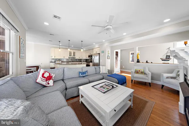 $2,169,000 | 109 West 26th Street, Ship Bottom, NJ 08008