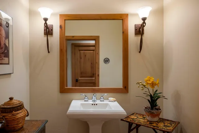 $2,695,000 | 1 Villa Court, Sun Valley, ID 83353