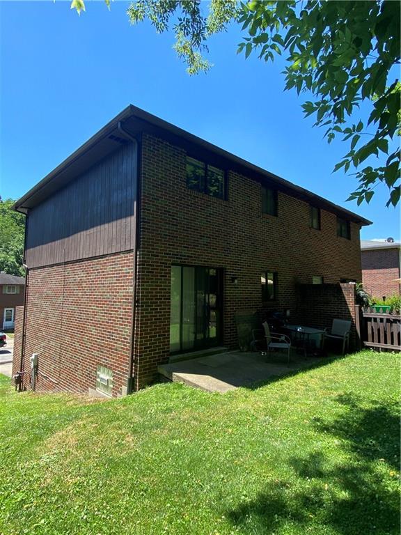 97 A Locust Ridge Drive Pittsburgh, PA 15209 - Photo 2 of 12 Gallery Image 2