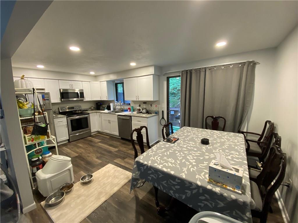 97 A Locust Ridge Drive Pittsburgh, PA 15209 - Photo 7 of 12 Gallery Image 7