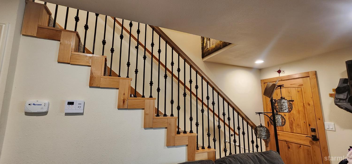2282 Blitzen Road South Lake Tahoe, CA 96150 - Photo 31 of 40 Unit A - Entrance and Staircase