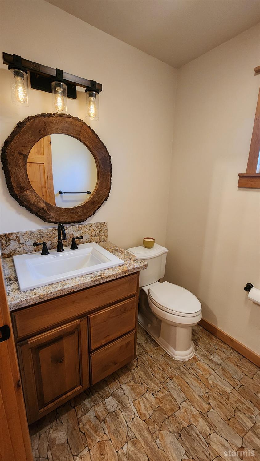 2282 Blitzen Road South Lake Tahoe, CA 96150 - Photo 8 of 40