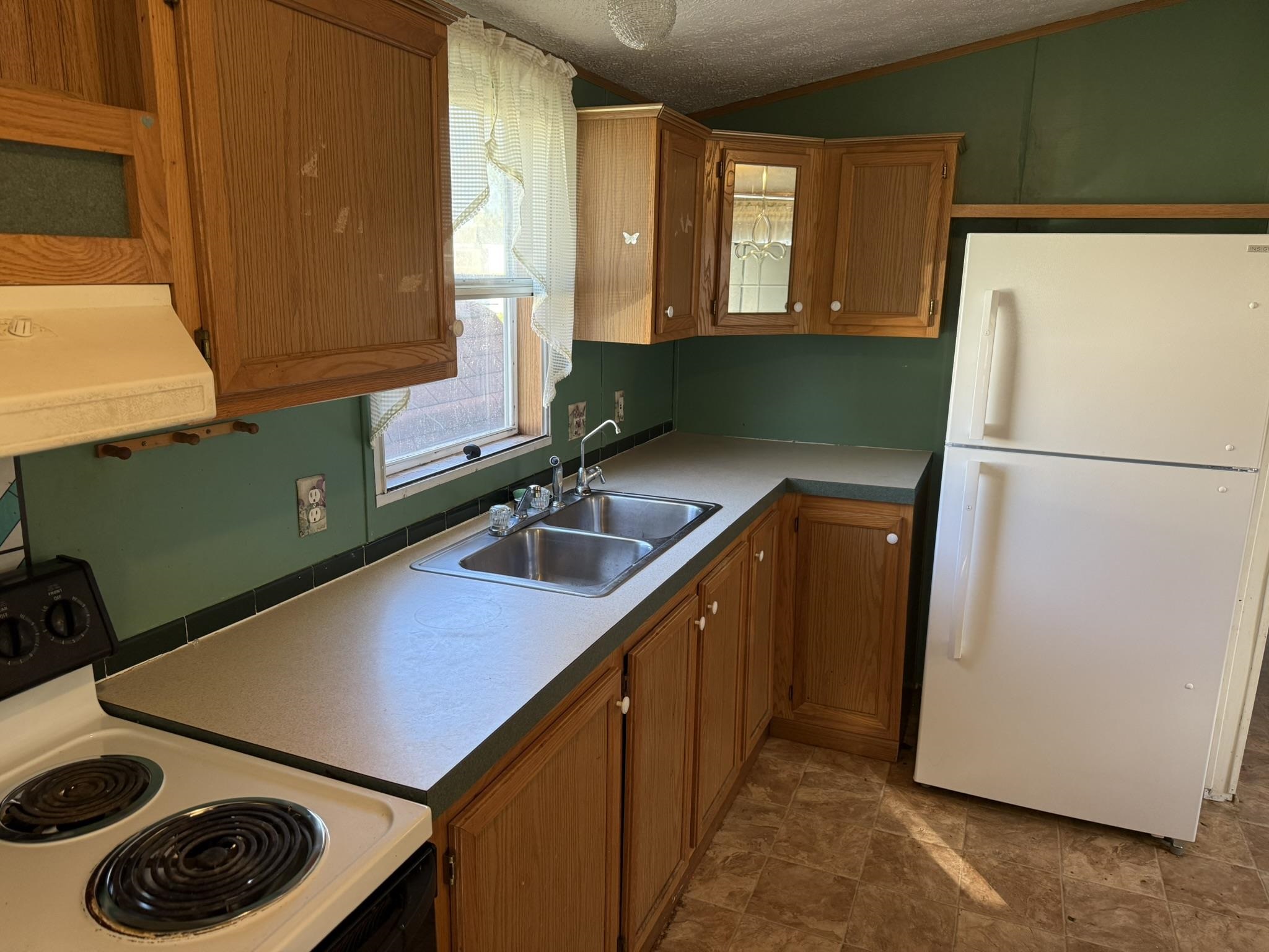 76 Wauona Portage, WI 53901 - Photo 3 of 16