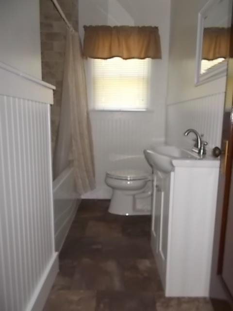 808 Front Street Washington, IN 47501 - Photo 6 of 6 Gallery Image 6