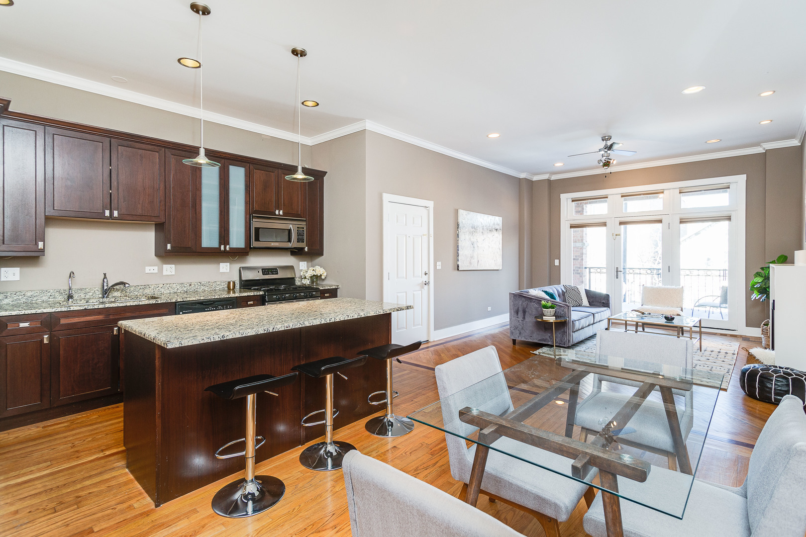 1533 West 18th Place, Unit 2E Chicago, IL 60608 - Photo 6 of 14