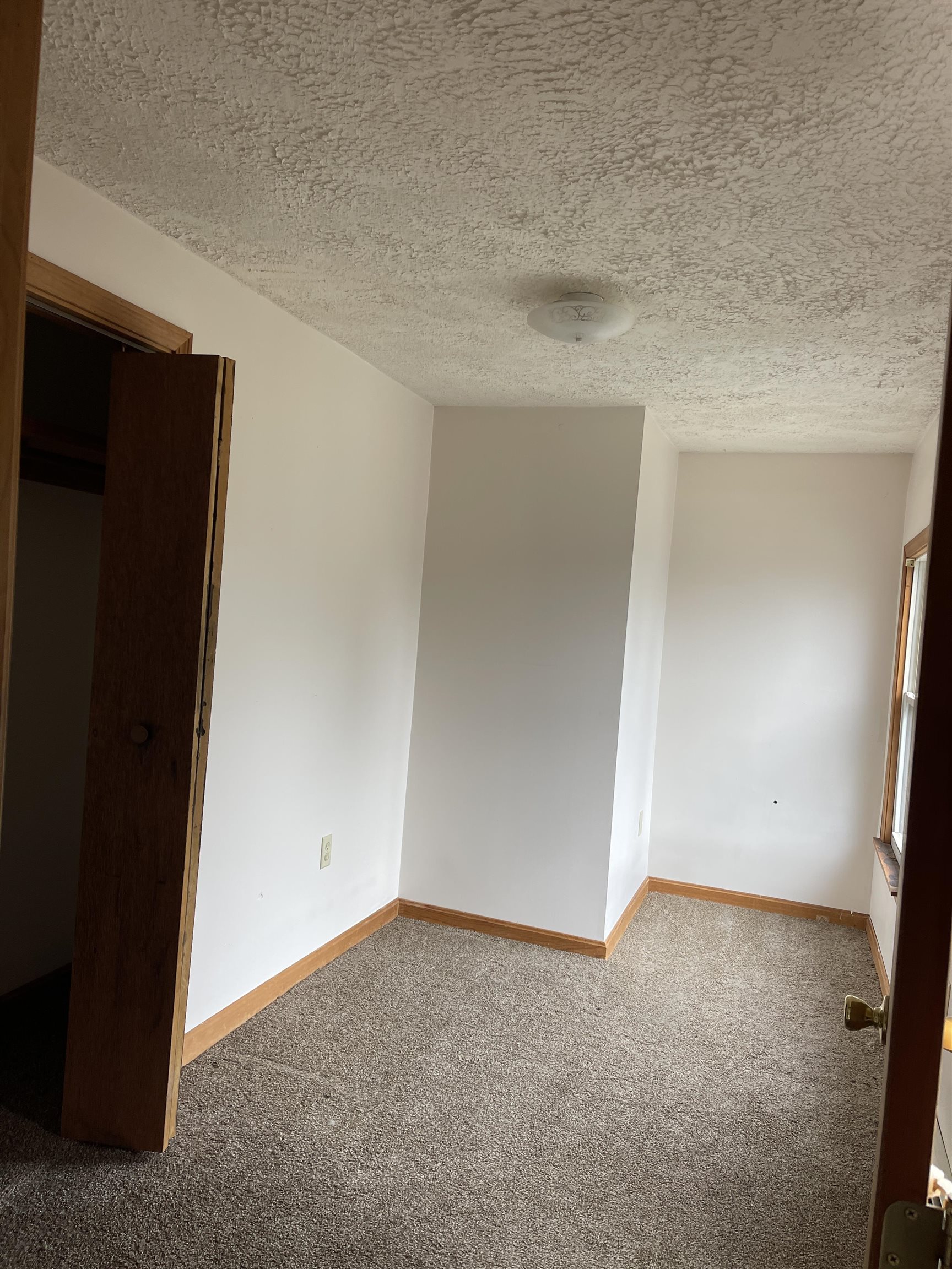 345 Mast Road Manchester, NH 03102 - Photo 20 of 40