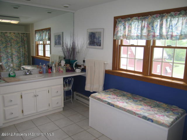421 Tennessee Gas Road Union Dale, PA 18470 - Photo 13 of 17 Gallery Image 13