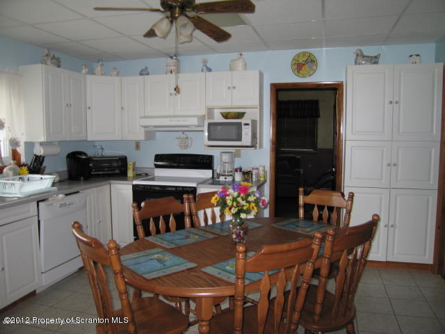 421 Tennessee Gas Road Union Dale, PA 18470 - Photo 2 of 17 Gallery Image 2