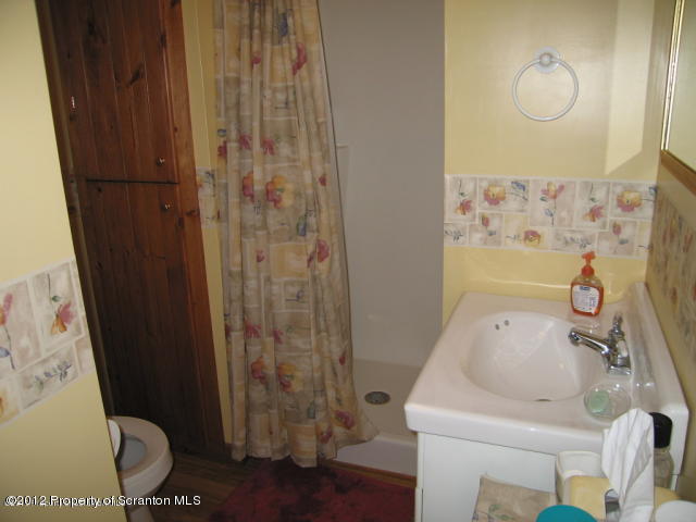 421 Tennessee Gas Road Union Dale, PA 18470 - Photo 8 of 17 Gallery Image 8