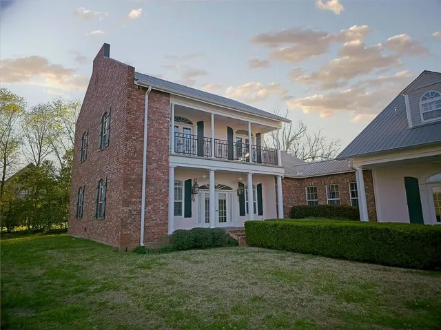 $1,135,000 | 164 Melrose Bend Boulevard, Natchez, LA 71456