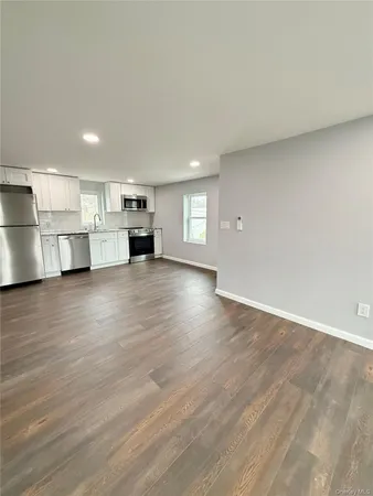 $3,200 | 19 Lee Avenue, Unit 3, Stony Point, NY 10980