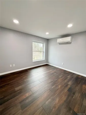 $3,200 | 19 Lee Avenue, Unit 3, Stony Point, NY 10980