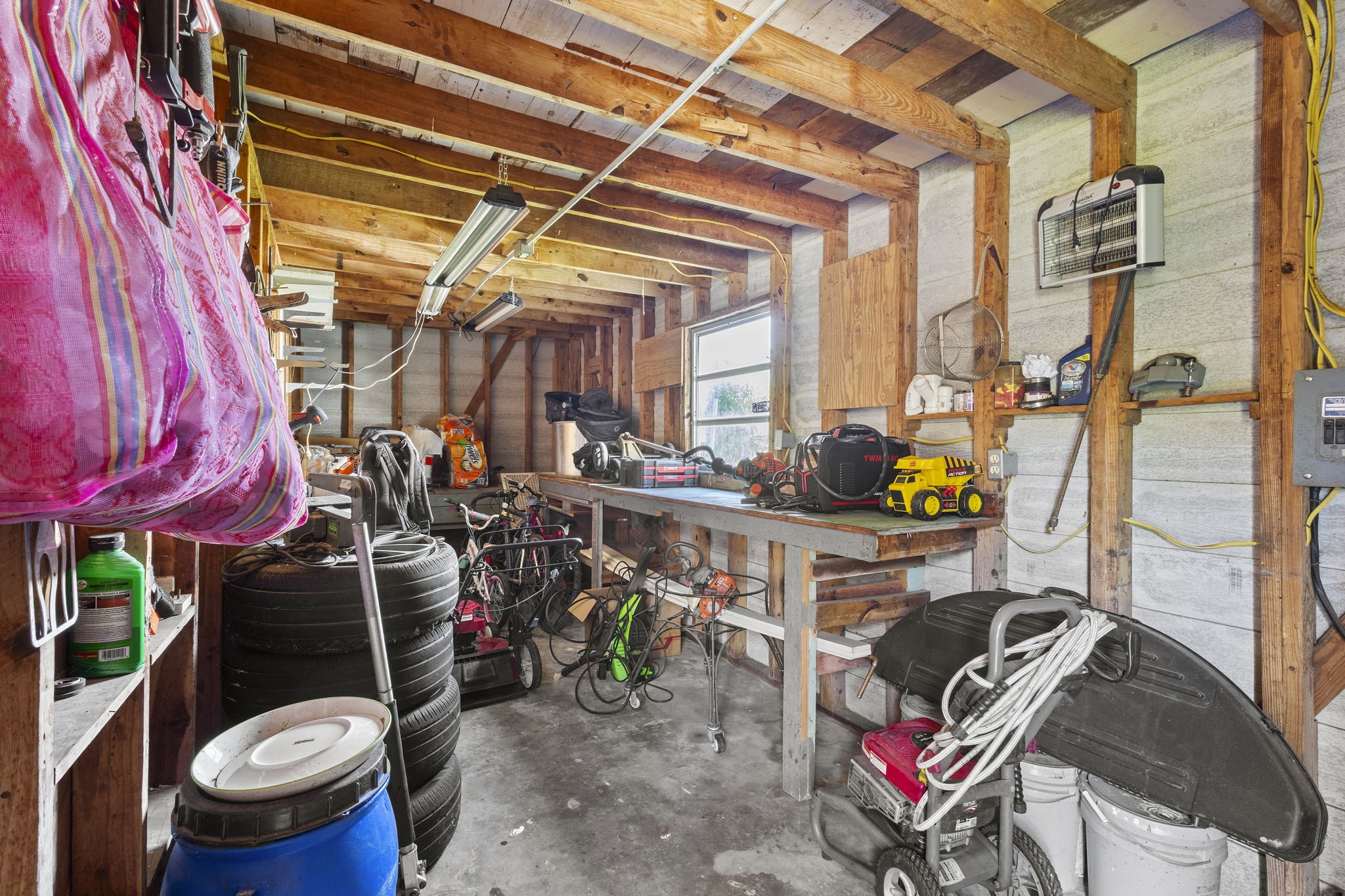 1006 Montgomery Street Port Neches, TX 77651 - Photo 29 of 29 a view of outdoor space