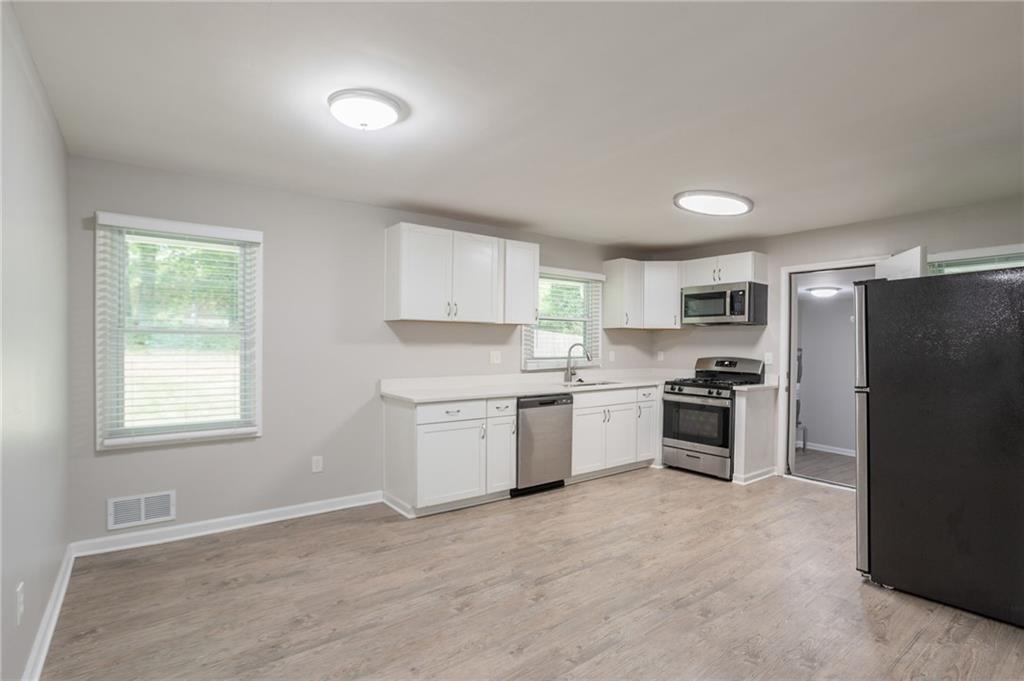 1951 La Mesa Lane Decatur, GA 30032 - Photo 10 of 28 Gallery Image 10