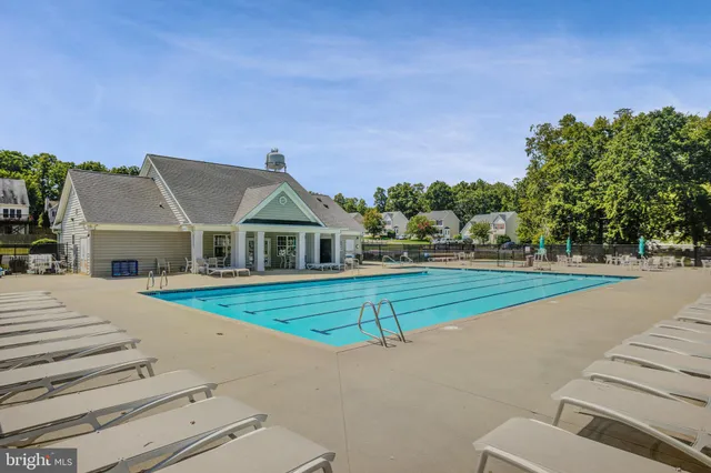 a view of a tennis court
