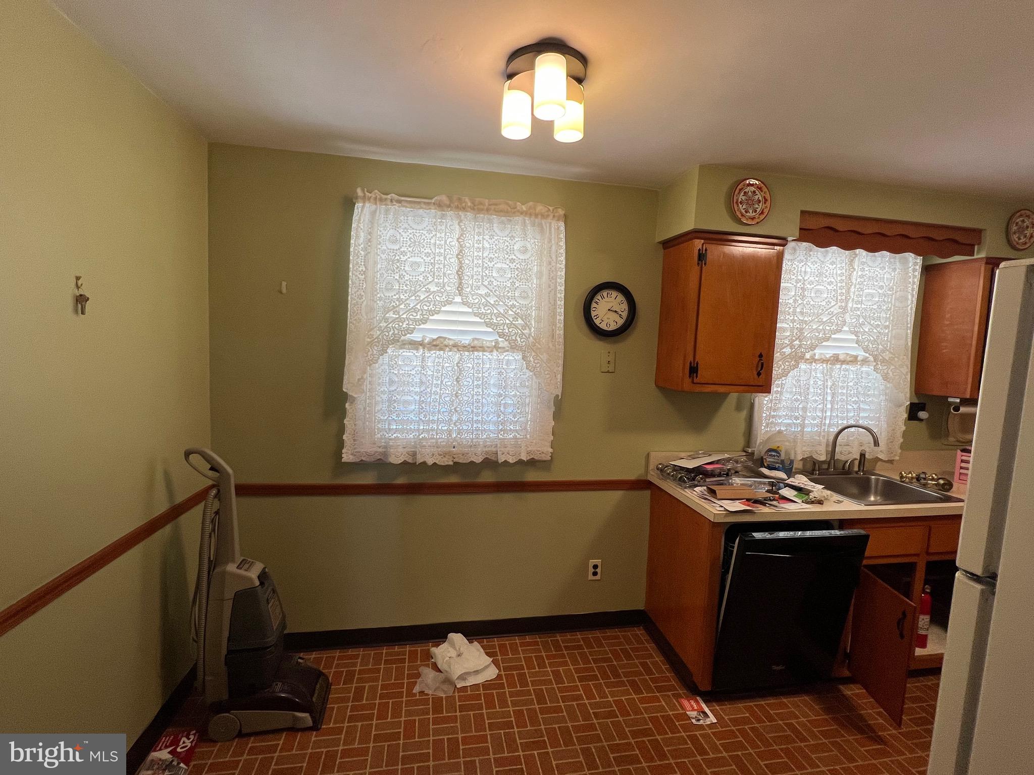 7612 Large Street Philadelphia, PA 19152 - Photo 5 of 21