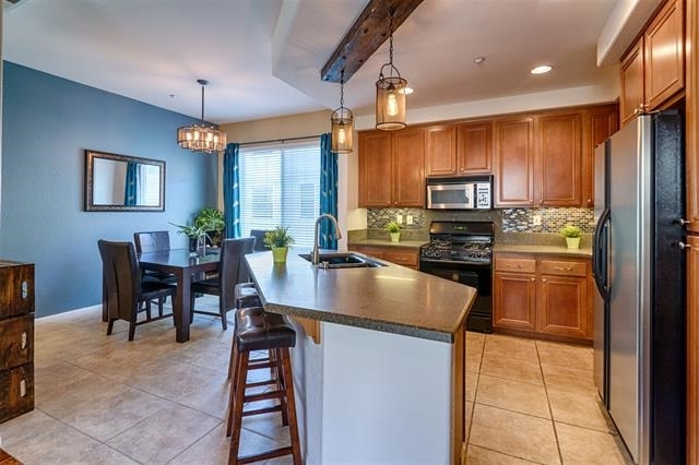 848 Almond Road San Marcos, CA 92078 - Photo 2 of 19 Gallery Image 2