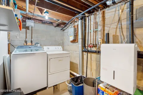 $335,000 | 576 Labanna Court, Brick, NJ 08724