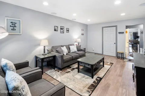 $335,000 | 576 Labanna Court, Brick, NJ 08724