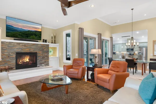 $975,000 | 6 Goldeneye Court, Landrum, SC 29356