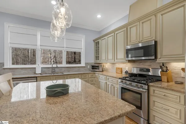 $975,000 | 6 Goldeneye Court, Landrum, SC 29356
