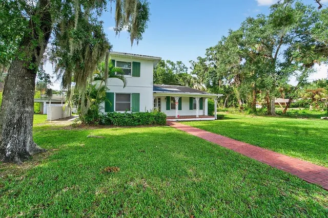 $1,899,900 | 5240 20th Street, Vero Beach, FL 32966