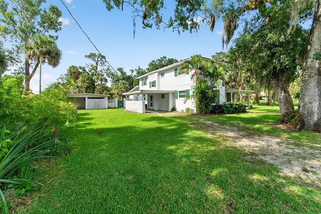 $1,899,900 | 5240 20th Street, Vero Beach, FL 32966