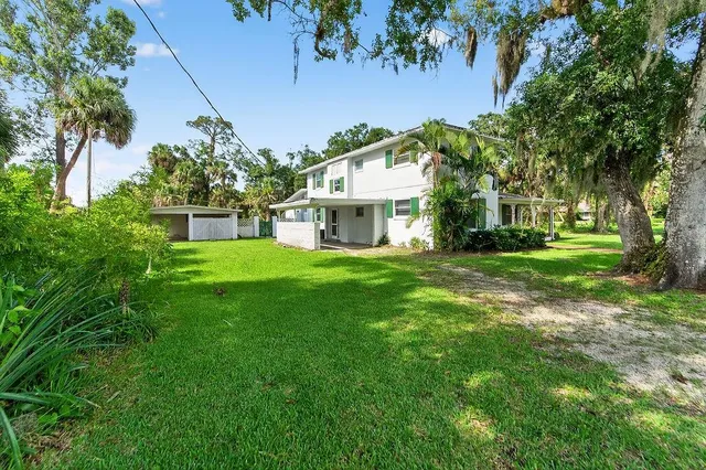 $1,899,900 | 5240 20th Street, Vero Beach, FL 32966