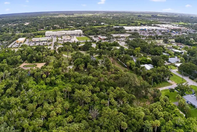 $1,899,900 | 5240 20th Street, Vero Beach, FL 32966