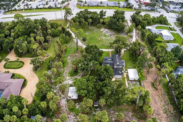 $1,899,900 | 5240 20th Street, Vero Beach, FL 32966