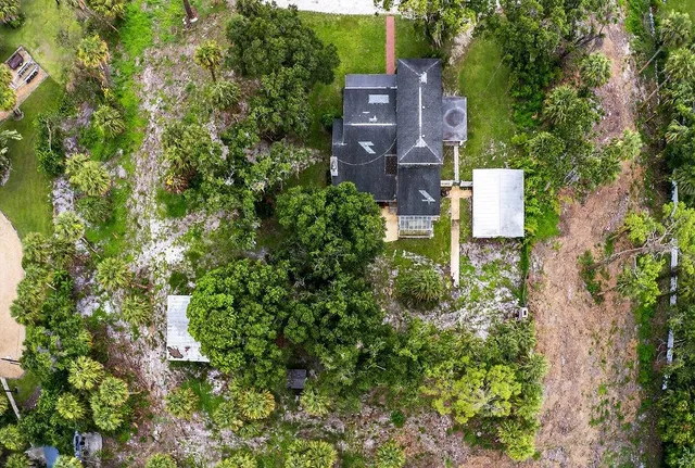 $1,899,900 | 5240 20th Street, Vero Beach, FL 32966